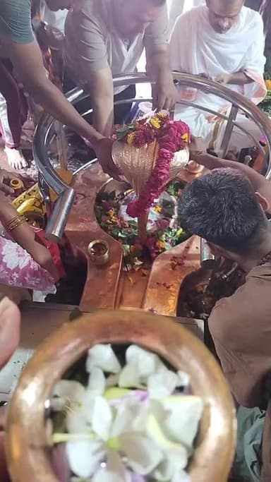 सावन का आज तीसरा दिन करिए भोलेनाथ तामेश्वर बाबा के दर्शन हर हर महादेव