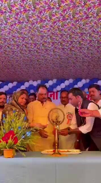 33वां प्रखंड स्थापना दिवस समेली में दीप प्रजालान