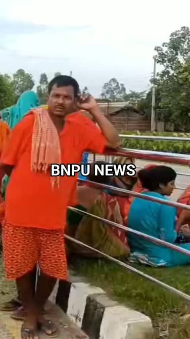 नेपाल में कर्फ्यू का असर: भिट्ठामोड़ बॉर्डर पर यात्री फंसे, जनकपुर जाने वाले रुके; बस, ई-रिक्शा और बाजार का कारोबार पड़ा ठप