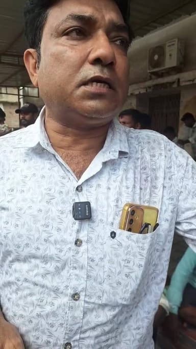 रक्सौल नगर परिषद मे बिहार लोकल बाॅडीज इम्पलाईज फेडरेशन बिहार राज्य स्थानीय निकाय कर्मचारी महासंघ संयुक्त संधर्ष मोर्चा