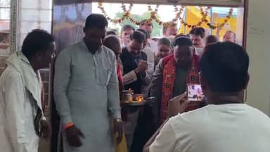 *करैरा तहसील में नवीन एसडीएम कार्यालय भवन का लोकार्पण सम्पन्न*
अपने क्षेत्र की सभी खबरें देखने के लिए शुरू ऐप (Shuru App) डाउनलोड करें 👇🏻
https://shuru.co.in/dl/ZhowGG
