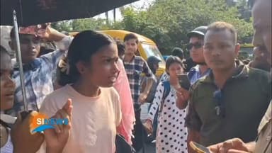 ব্লক অফিসে দুর্ব্যবহার, ইনকাম সার্টিফিকেট নিতে আসা ছাত্রীদের মা'র'ধ'রের মত মারাত্মক অভিযোগে ফুঁসে উঠল পড়ুয়ারা, চ্যাংড়াবান্ধায় পথ অবরোধে তীব্র যানজট, শুক্রবারের ঘটনা!