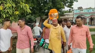 सिर पर कलश जुबान पर संत रविदास का संदेश लेकर भाजपा नेता हरिवंश मिश्रा ने पल्हनी मंडल में रथ यात्रा का किया शुभारंभ