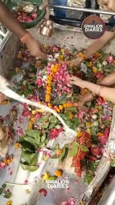 सावन के पहले सोमवार पर उमड़ेगी आस्था की लहर, शिवालयों में लाखों श्रद्धालुओं के स्वागत की पूरी तैयारी...