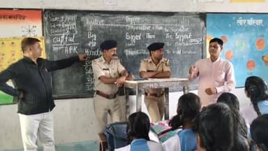 खवासपुर उच्च विद्यालय में साइबर क्राइम एवं सामाजिक सुरक्षा, महिला जागरूकता अभियान के दौरान संवाद स्थापित कर छात्र/छात्राओं को जागरुक किया गया l