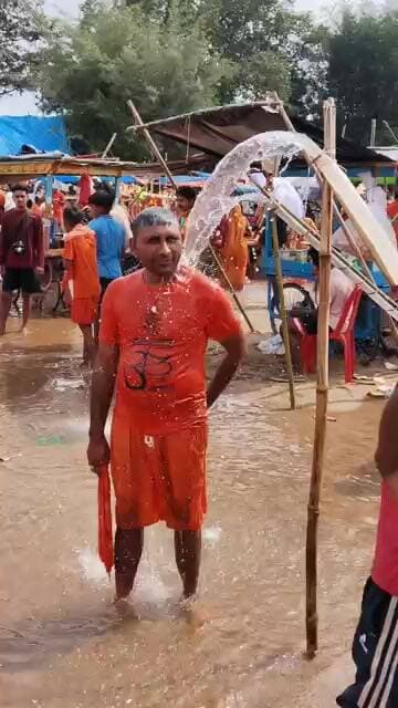 गुड़ियारी नदी में कांवड़ियों के स्नान की बेहतरीन व्यवस्था, देखिए #deoghar #viral #video