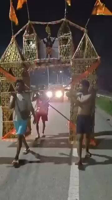 बहुत ही दुखद और दुर्भाग्यपूर्ण
चलते वक़्त ध्यान रखीये सभी बंधु