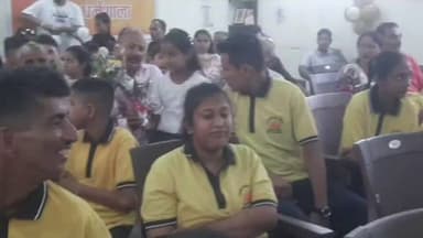 अपने जन्मदिन के उपलक्ष्य में धर्मशाला के विधायक सुधीर शर्मा ने जनसेवा को समर्पित 10 सामाजिक कार्यों का आयोजन किया।
सेवा, समाज और विकास से जुड़े इन विशेष कार्यक्रमों की पूरी कवरेज देखिए LIVE।
जुड़े रहिए और देखिए हर अपडेट सबसे पहले!
#Dharamshala #SudhirSharma #BirthdayCelebration #JanSeva #HimachalNews #Live #BreakingNews #Kangra #HimachalPradesh #EkNazarHimachalNews