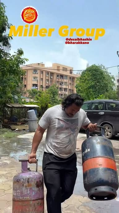 “सेवा परमो धर्मः” #valsad #valsadcity #viralreels #viral
@desaibhashin @bharatkano