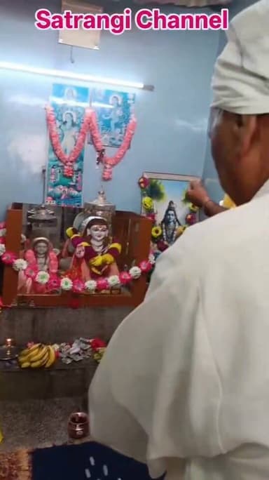बाबा बालक नाथ मंदिर पारला भुंतर में आरती