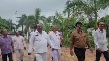 देवास नगर: प्राइम रूट बस आपरेटर एसोसिएशन ने अपनी विभिन्न मांगों के चलते देवास के कलेक्टर कार्यालय में सौंपा ज्ञापन