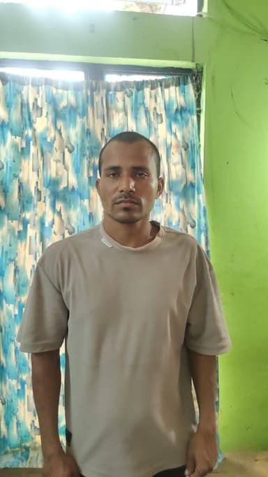 লাহৰীঘাটত ৬ টাকৈ কুখ্যাত চাইবাৰ অপৰাধীক গ্ৰেপ্তাৰ। যোৱা নিশা লাহৰীঘাট আৰু ভূৰাগাঁও থানাৰ আৰক্ষীয়ে অভিযান চলাই চাইবাৰ অপৰাধী কেইটাক গ্ৰেপ্তাৰ কৰিবলৈ সক্ষম হয় ।ধৃত চাইবাৰ অপৰাধী কেইটা হল বাবুল ইছলাম, আজাহাৰুল ইছলাম, ইনামূল কৰিম, জইদুল ইছলাম, ইজাহাৰুল ইছলাম আৰু হাফিজ উদ্দিন।মৈৰাবাৰী থানাৰ চাইবাৰ অপৰাধৰ গোচৰৰ ভিত্তিত চাইবাৰ অপৰাধী কেইটাক গ্ৰেপ্তাৰ কৰে।