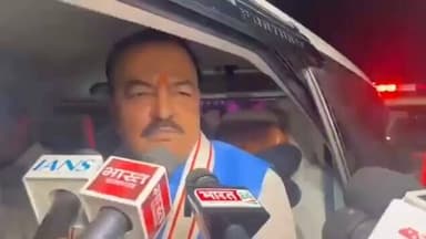 लखनऊ ब्रेकिंग...
मदरसों में सिर्फ आतंकवादी ही पैदा होते हैं....
"मदरसा चाहे कहीं भी हो, वहां से आतंकवाद ही निकलता है"
डिप्टी सीएम केशव मौर्य का बयान...