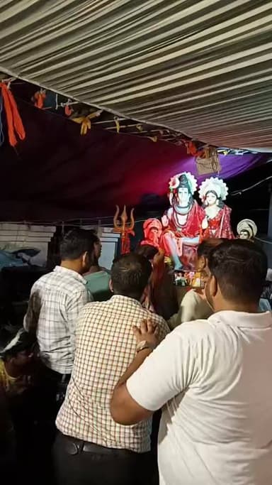 प्रेस क्लब रुड़की पर शिवभक्त कावड़ियों के लिए भंडार लागतात जारी बोलो की सेवा....