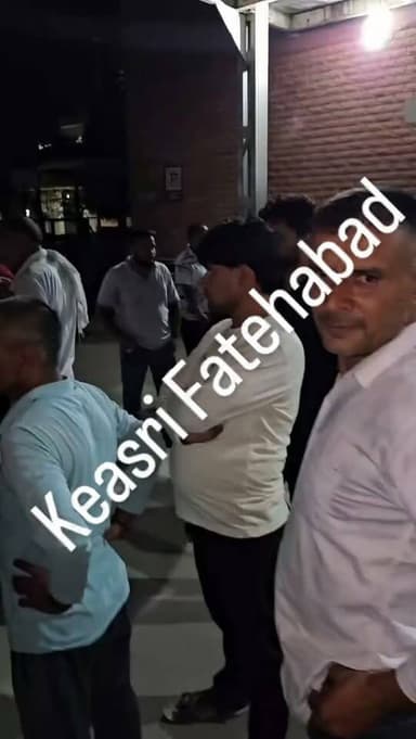 हिसार में मॉडल टाउन में चली गो*ली , एक महिला को लगने की सूचना....महिला जिंदल में दाखिल...
#पुलिस #Fatehabad #वायरल