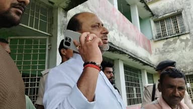 जब डायरेक्ट अधिकारी को फोन लगा कर लेने लगे जानकारी ।।