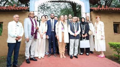 ब्रिक्स संस्कृति मंत्रियों की बैठक 2026
* आयोजन: 5–8 अगस्त 2026
* स्थान: भोपाल, मध्य प्रदेश
* आयोजक: भारत सरकार का संस्कृति मंत्रालय (भारत की BRICS अध्यक्षता के तहत)
* उद्देश्य: BRICS देशों के बीच सांस्कृतिक सहयोग, विरासत संरक्षण एवं सांस्कृतिक आदान-प्रदान को बढ़ावा देना।
बैठक का कार्यक्रम
* 5–6 अगस्त: अधिकारियों की बैठक।
* 7–8 अगस्त: संस्कृति मंत्रियों/उपमंत्रियों की बैठक।
* 8 अगस्त:BRICS संस्कृति मंत्रियों की घोषणा को अपनाया जाएगा।
प्रमुख प्रदर्शनियाँ
* ज्ञान भारतम् – पांडुलिपि संरक्षण, डिजिटलीकरण एवं AI आधारित अध्ययन।
* प्रोजेक्ट मौसम एवं UNESCO बहुराष्ट्रीय नामांकन प्रदर्शनी।
* मध्यप्रदेश की सांस्कृतिक विरासत प्रदर्शनी।
ब्रिक्स सांस्कृतिक महोत्सव
* 6–7 अगस्त: रवींद्र भवन, भोपाल।
* आम नागरिकों के लिए खुला।
* भारत सहित BRICS सदस्य एवं भागीदार देशों की सांस्कृतिक प्रस्तुतियाँ।
#BRICS2026 #BRICSCultureMinistersMeeting #BRICSIndia2026 #Bhopal #MadhyaPradesh #India #Culture #CulturalDiplomacy #Heritage #UNESCO #IndianCulture #GlobalCooperation #InternationalRelations #CurrentAffairs #MPPSC #UPSC #SSC #StatePCS #CompetitiveExams #GK #currentaffairs