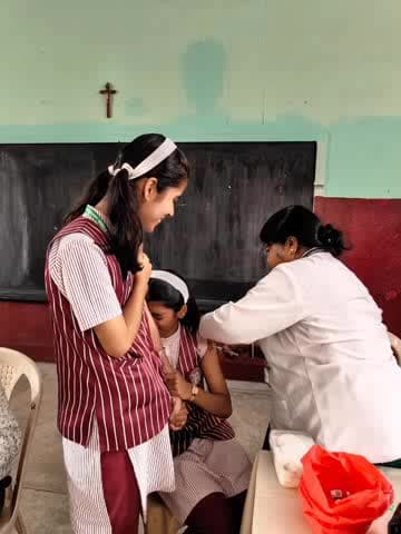 अंबिकापुर ,एचपीवी विशेष टीकाकरण सप्ताह 2 , 0 के तहत् कार्मेल स्कूल में 41 छात्राओं का टीकाकरण