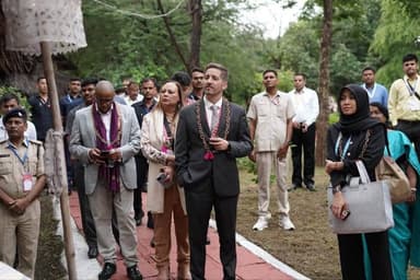 अंतरराष्ट्रीय ब्रिक्स संस्कृति सम्मेलन 2026
🗓️ 5-8 अगस्त 2026📍भोपाल
BRICS प्रतिनिधियों ने भोपाल में भारत की समृद्ध सांस्कृतिक विरासत, लोक कलाओं और परंपराओं की जीवंत झलक का अनुभव किया। 🇮🇳
Dr Mohan Yadav
Department of Culture, Madhya Pradesh
BRICS India
Jansampark Madhya Pradesh
#BricsIndia2026 #BRICS2026 #CultureUnitesAll