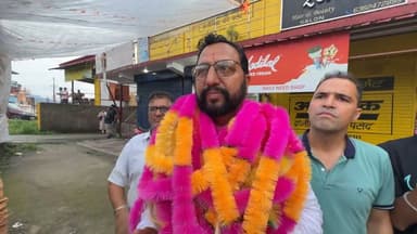 कौन जीता ??? देखिए लाइव Live-
The C D CO-OP. Credit society Ltd.
निदेशक (डायरेक्टर) पद हेतु चुनाव हो रहे आज।
उम्मीदवार
-रविन्द्रपाल
-मंजीत परमार
#nonfollowersfriends #jogindernagar_mandi_himachal #facebookreelsviral #information #nonfollowers #electionnews #cdbank Block Congress Committee Joginder Nagar BJP Himachal Pradesh Indian National Congress - Himachal Pradesh