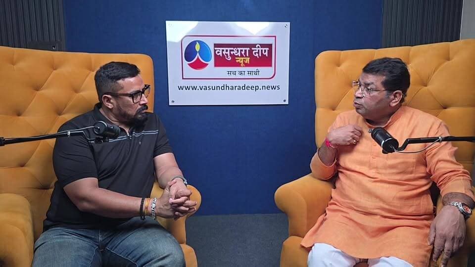 PODCAST LIVE -- रुद्रपुर विधायक शिव अरोरा का दावा उनके ड्रीम प्रोजेक्ट काशीपुर बाईपास में कोई रोड़ा नहीं .. 60 फुट में ही बनेगी सड़क
Shiv Arora Shiv Arora BJP Uttarakhand Pushkar Singh Dhami Rajkumar Thukral Vikas Sharma Vikas Sharma Narendra Modi
#rudrapur #UttarPradesh #uttarakhand