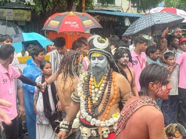 दलोदा नगर में भक्तों का हाल जानने ठाठ बाथ से निकले सिद्धेश्वर महादेव