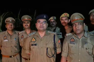 थाना नीमगांव पुलिस द्वारा युवती की गला दबाकर हत्या करने के आरोपी वांछित अभियुक्त को पुलिस मुठभेड़ में गिरफ्तार करने के सम्बन्ध में, क्षेत्राधिकारी मितौली यादवेन्द्र यादव की बाइट
#ब्रेकिंग_न्यूज़ #LocalNews #UPNews #LakhimpurKheri #nonfollowers #viralpost #बेहजमकस्बा #