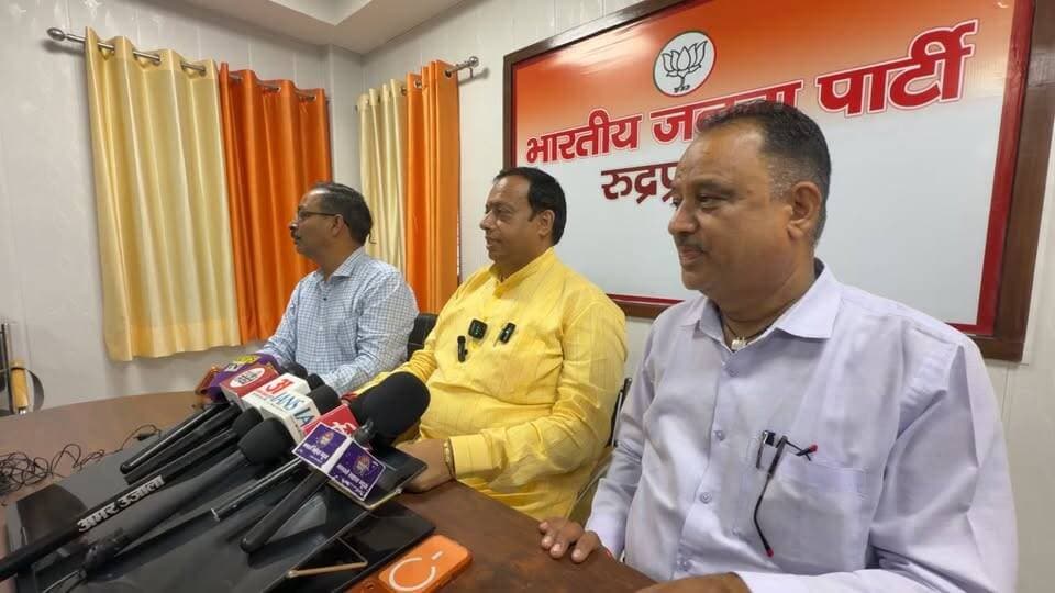 Live: रूद्रप्रयाग में बद्री केदार मंदिर समिति अध्यक्ष हेमंत द्विवेदी की पत्रकार वार्ता,,