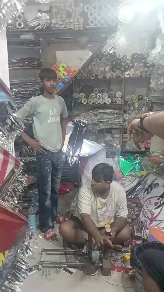 चाइनीज माँझे को टक्कर दे रहा है माँझा बरेली वाला
बरेली और राम पुर की पतंगों में है ज़बरदस्त कॉम्पीटिशन
ओल्ड फरीदाबाद पुरानी अनाज मंडी से लाइव
#kite
#manjha
#IndependenceDay2026
#बरेली
#रामपुर