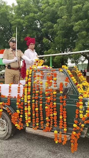 सवाई माधोपुर जिला मुख्यालय पुलिस लाइन परेड मैदान में 80 वां स्वतंत्रता दिवस मनाया जा रहा है। कृषि मंत्री का सवाई माधोपुर विधायक डॉक्टर किरोडी लाल मीणा ने किया झंडा रोहण।
पार्ट 1
DM Sawai Madhopur, #S.P Sawai Madhopur, #PWDvibhagSawaiMadhopur, #CMO Jaipur, #PWD mantri Diya Kumari, #C.M Jaipur, #SawaiMadhopur vidhayak aur krishi mantri Kirodi Lal Meena,
#videoviral, #Facebook Page