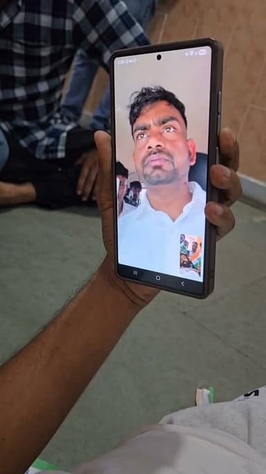 देवेंद्र नाथ महतो को झंडा फहराने, तिरंगा यात्रा में शामिल होने और अपनी इच्छा के अनुसार इलाज कराने से रोका जाना तथा उनके साथ मारपीट एवं धक्का-मुक्की की घटना का जवाब सदन के माध्यम से सरकार से मांगा जाएगा।
— माननीय विधायक टाइगर जयराम महतो