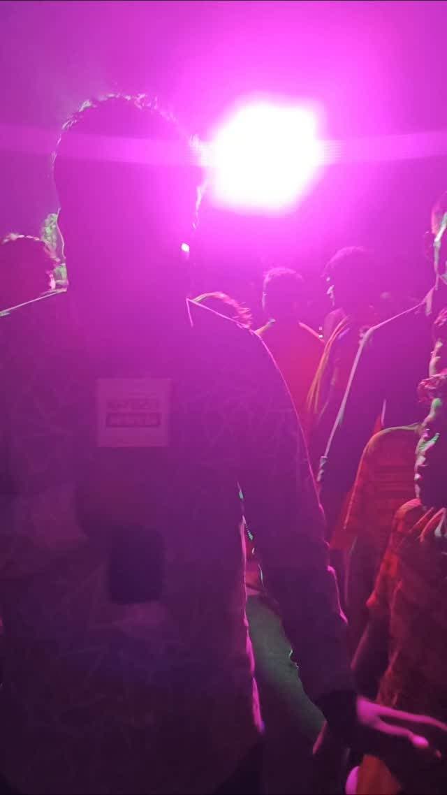 संवाददाता कृष्णा भारती के साथ
कैमरामैन हिमांशु कश्यप की रिपोर्ट