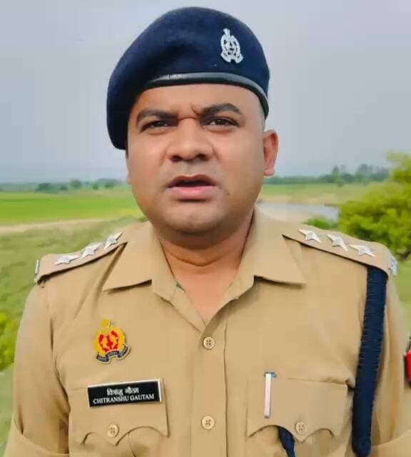 Bahraich - डुप्लीकेट मूर्ति रखकर असली बताकर महंगे दाम पर बेचने वाले आरोपियों को पुलिस ने दबोचा