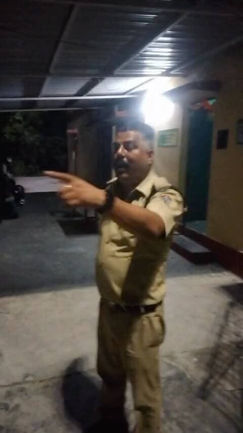 बीपुरम चौकी नई टिहरी में पुलिस करती है रात को वसूली ड्राइवर का आरोप घटना अभी 10:30 रात की है
