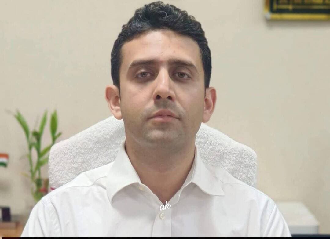 बेगूसराय में पूर्व में डीडीसी रह चुके और वर्तमान में सीतामढ़ी के डीएम आईएएस रिची पाण्डेय बनाये गये बेगूसराय जिले के नए डीएम