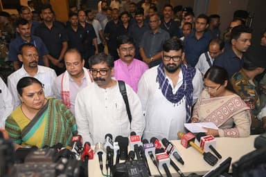 झारखंड की राजधानी रांची से बड़ी खबर
प्रोजेक्ट भवन में मुख्यमंत्री के साथ आंदोलन कार्य छात्रों की हो रही बैठक के बीच
आधिकारिक सूचना आना बाकी विश्वसनीय सूत्रों के अनुसार टीडीपीएल द्वारा ली गई सभी परीक्षा सहित जेएससीसी सीजीएल परीक्षा रद्द।