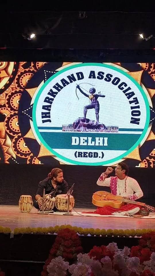 झारखंड महोत्सव-02 का भव्य आयोजन LIVE 🔴
झारखंड की मिट्टी की खुशबू और संस्कृति की पहचान अब राष्ट्रीय राजधानी दिल्ली में। ❤️🌿
🎭 आयोजक: Jharkhand Association Delhi एवं Omega Group
LIVE जुड़ें, देखें और इस सांस्कृतिक उत्सव को ज्यादा से ज्यादा SHARE करें।
#JharkhandMahotsav #JharkhandMahotsav2026 #JharkhandCulture #JharkhandLive #Jharkhand #JharkhandAssociationDelhi #OmegaGroup #JharkhandFolkDance #JharkhandFolkMusic #JharkhandFestival #JharkhandKiSanskriti #Delhi #Mandihouse #LTGAuditorium #झारखंडमहोत्सव #झारखंडसंस्कृति #झारखंड #लाइव_स्ट्रीम