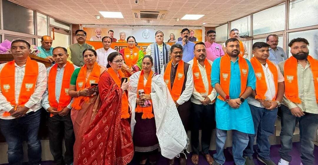उत्तराखंड : श्रीनगर की मेयर आरती भंडारी समेत 10 पार्षद भाजपा में शामिल https://champawatkhabar.com/uttarakhand-srinagar-mayor-aarti-bhandari-including-10-councilors-join-bjp/