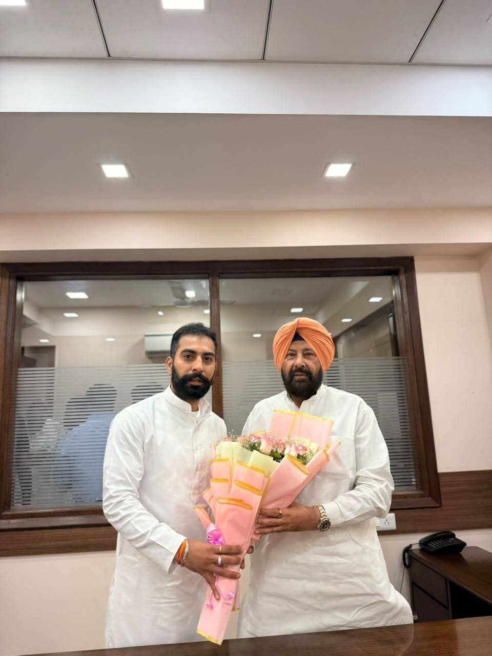 Patiala: BJP Yuva Morcha Punjab President Shri Anuj Khosla met Punjab BJP President S. Kewal Singh Dhillon and received his blessings and valuable guidance. Khosla said that the Yuva Morcha Punjab will work to connect more youth with the BJP, strengthen the organisation at the grassroots level, and remain fully committed to Mission 2027. <nis:link nis:type=tag nis:id=highlightseveryone nis:value=highlightseveryone nis:enabled=true nis:link/> <nis:link nis:type=tag nis:id=follower nis:value=follower nis:enabled=true nis:link/>