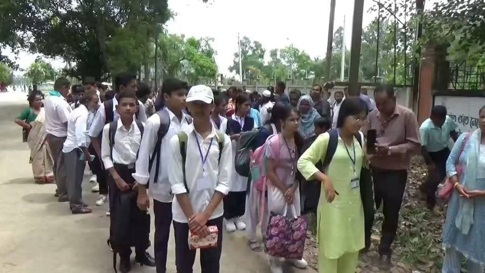 অসম চৰকাৰৰ আৰোহণ আঁচনিৰ অধীনত হোজাই জিলাৰ পৰা গুৱাহাটীলৈ শিক্ষাৰ্থীৰ শিক্ষামুলক ভ্ৰমণ