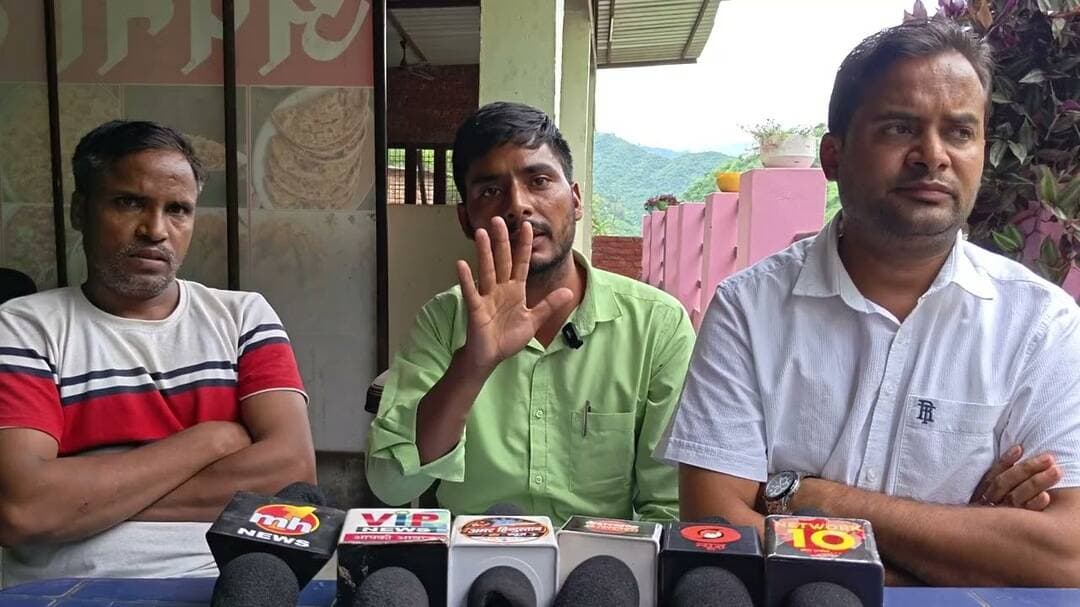 पूर्वी बंगार के उछोला गाँव आपदा के एक साल बाद भी नहीं आया पटरी पर, 31 दिन से सड़क बंद