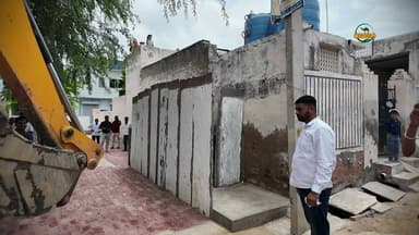 बुलडोजर एक्शन पर बजी तालियाँ, अब क्या माँग रहे प्रदर्शनकारी?
#SikarSandesh #RajasthanNews #Sikar