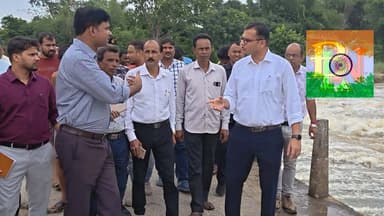 বাঁকুড়ার মানকানালী ব্রিজ পরিদর্শন করতে এলেন বাঁকুড়ার জেলা শাষক (DM) , SDO সহ উপস্থিত ছিলেন বাঁকুড়ার বিধায়ক নিলাদ্রী শেখর দানা
