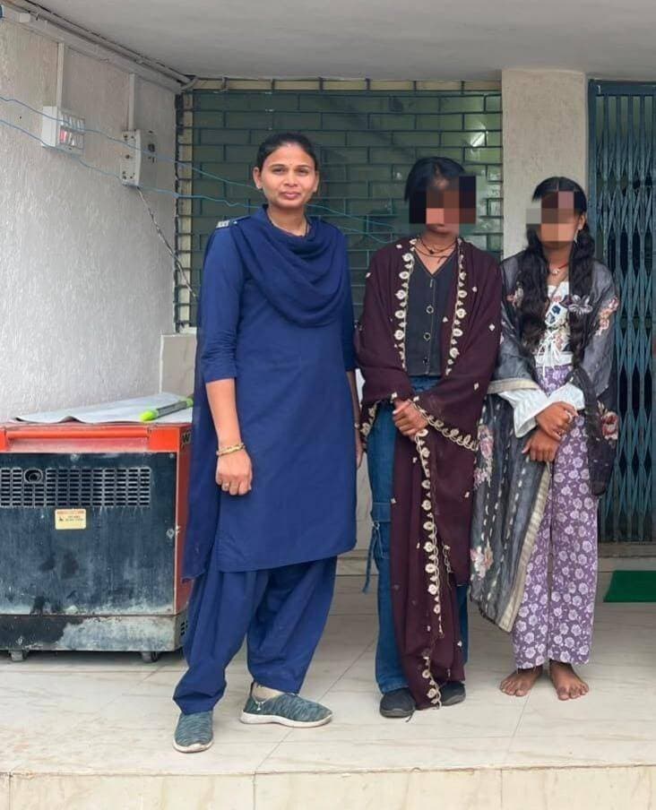 रहली पुलिस की बड़ी कामयाबी घर से बिना बताये गई 2नाबालिग लड़कियो को 12 घंटे में किया दस्तयाब, सुरक्षित घर पहुंचाया