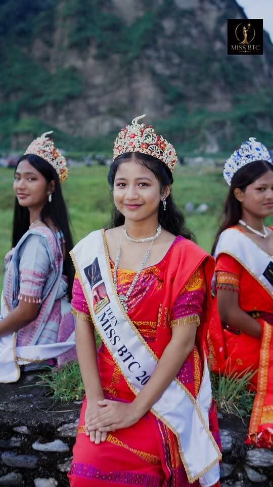 Miss BTC 2026 Winners Explore the Natural Beauty of Bhairabkunda
The winners of Miss BTC 2026 recently took part in a special winners’ shoot at the picturesque Bhairabkunda in Udalguri, showcasing the natural beauty, culture and tourism potential of Bodoland.
Surrounded by lush green forests, scenic hills and a peaceful atmosphere, Bhairabkunda provided a stunning backdrop for the photography and fashion shoot. The initiative goes beyond fashion and glamour, aiming to highlight the breathtaking landscapes and rich cultural identity of the Bodoland region.
The winners’ shoot offered an opportunity to explore Bhairabkunda while presenting the beauty of the region through professional fashion photography and cinematography.
The shoot was directed by Herock Rabha, with Junaki Entertainment as the modelling agency. Daomwina Handloom by Babita Brahma served as the costume partner, while cinematography was handled by Birgkam Ramchiary.
The special shoot carries the message of “Exploring Bodoland”, bringing together beauty, nature, culture and tourism while showcasing Bhairabkunda as one of the scenic destinations of Udalguri.
Location: Bhairabkunda, Udalguri
Theme: Exploring Bodoland — Beauty, Nature & Culture