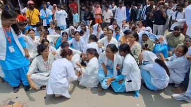हरपुर एलौथ स्थित S.K. मंडल ग्रुप ऑफ इंस्टीट्यूशंस में रिजल्ट को लेकर छात्रों ने जमकर हंगामा, सड़क जाम #samastipur #bihar #viral #trendingreels #trendingnow
