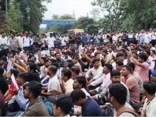 झारखंड PSC परीक्षा रद्द करने के फैसले पर रोक: हाईकोर्ट ने सरकार से जवाब मांगा, 3 दिन पहले रद्द की थीं 22 परीक्षाएं