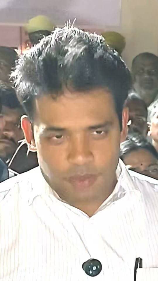 जियाबेरी पहुंचे रात्री चौपाल में जोधपुर जिला
कलेक्टर आलोक रंजन सुनी जनसमस्याओं का निस्तारण !