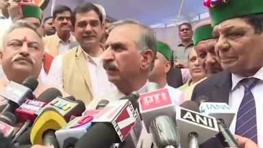 * पत्रकार सरकार के खिलाफ लिखें, लेकिन खबरें तथ्यों और सच्चाई पर आधारित हों।
* झूठ और भ्रामक खबरों से समाज का माहौल बिगाड़ने पर कानून अपना काम करेगा।
* यह कानून सरकार ने नहीं बनाया, भाजपा की केंद्र सरकार ने बनाया है। #himachalpradesh #cmhimachalpradesh #Congress