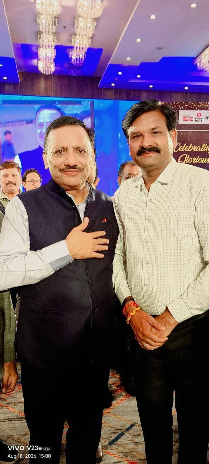 फर्स्ट इंडिया न्यूज़ के सीईओ व गणगौर चैनल व सच बेधड़क चैनल के मालिक पवन अरोड़ा सर के साथ.....